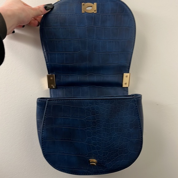 Blue Croc Bebe Bag - Picture 4 of 7